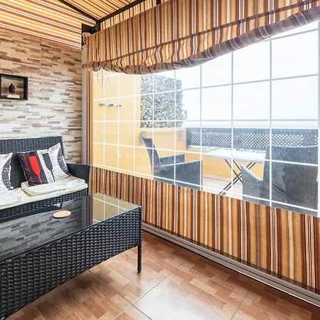El Muelle Beach Apartment *